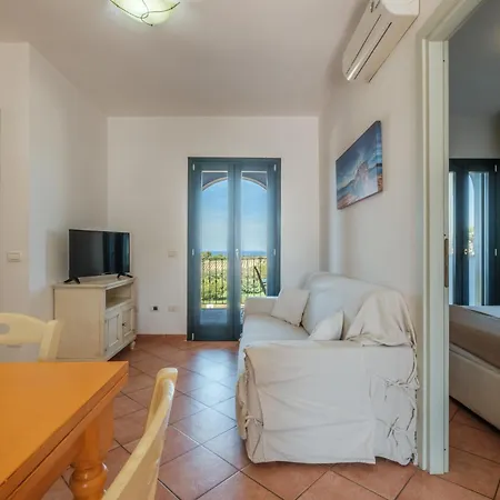 2 - 8 E 9 Rebirth Hospitality * Valledoria (Sardinia)