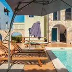 2 - 8 E 9 Rebirth Hospitality Apartament *