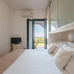 Apartament 2 - 8 E 9 Rebirth Hospitality