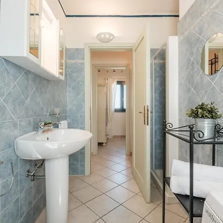 2 - 8 E 9 Rebirth Hospitality * Valledoria (Sardinia)